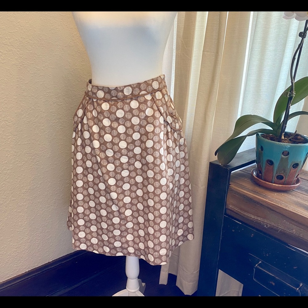 Tan Boden Skirt, size 12 😍 adorable! 😍